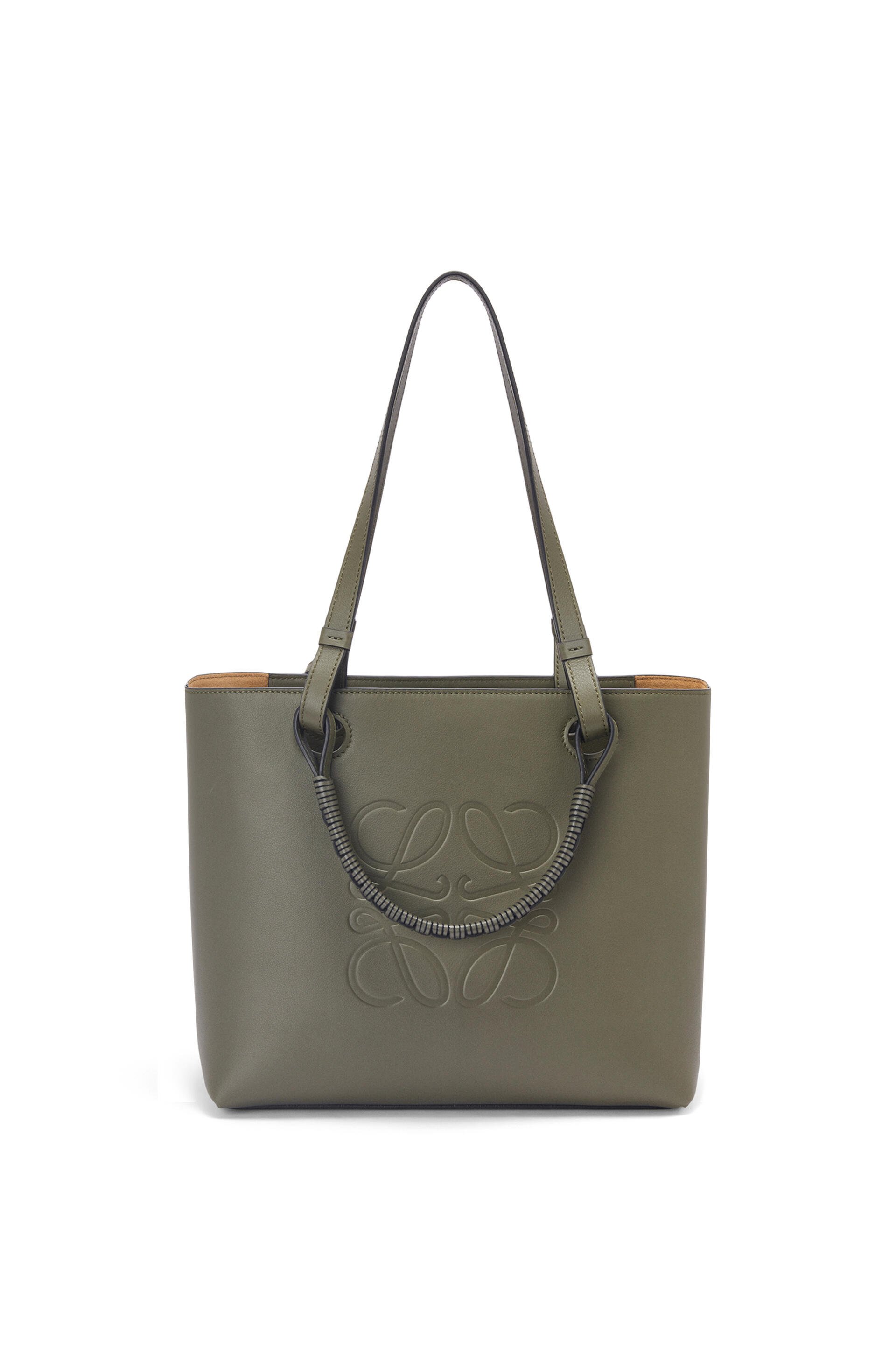 ロエベ アナグラムトート スモール (クラシックカーフ) カーキグリーン | Loewe Anagram Tote Classic Calf Khaki Green