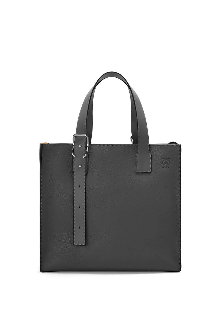 ロエベ バックルジッパー トート (ソフトグレインカーフ) ブラック | Loewe Buckle Zipper Tote Grain Calf Black